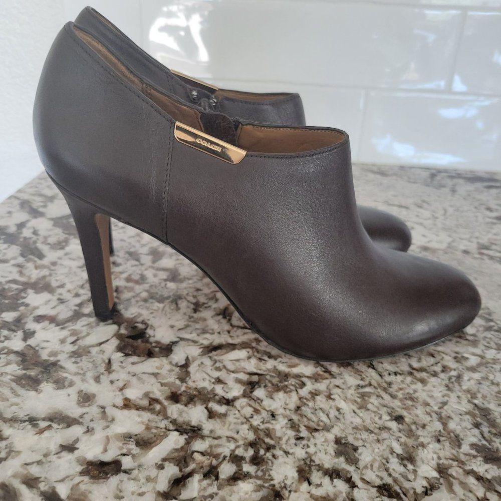 Coach Seneca Bootie size 7.5 B - Picture 2 of 13